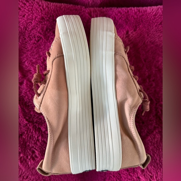 Women’s Sperry Memory Foam flat heel sneaker size 7 - Picture 9 of 10